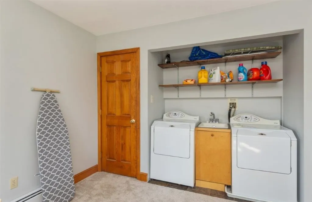 74 Exeter Road North Hampton NH 03862
