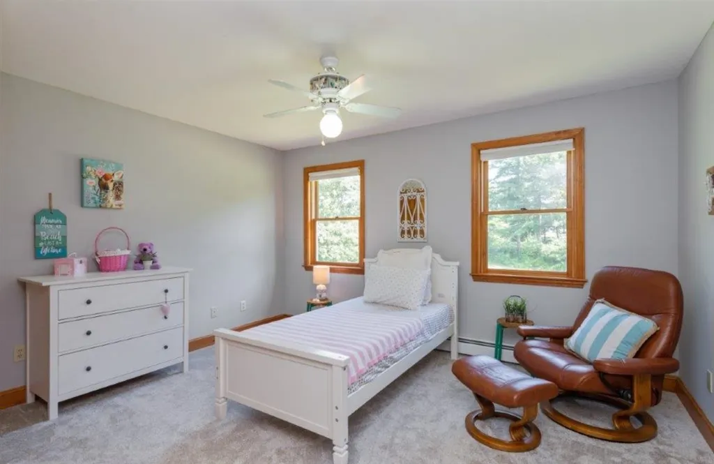 74 Exeter Road North Hampton NH 03862