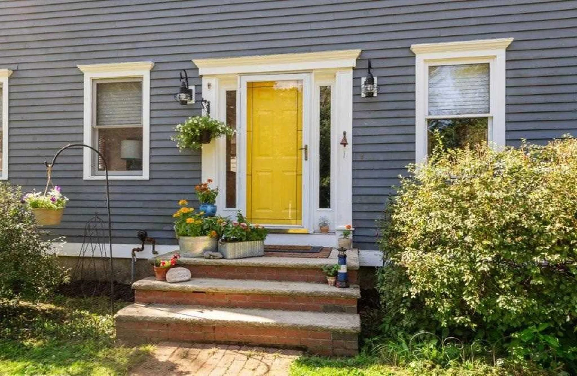 74 Exeter Road North Hampton NH 03862