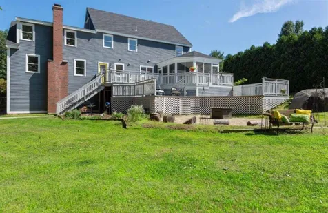 74 Exeter Road North Hampton NH 03862