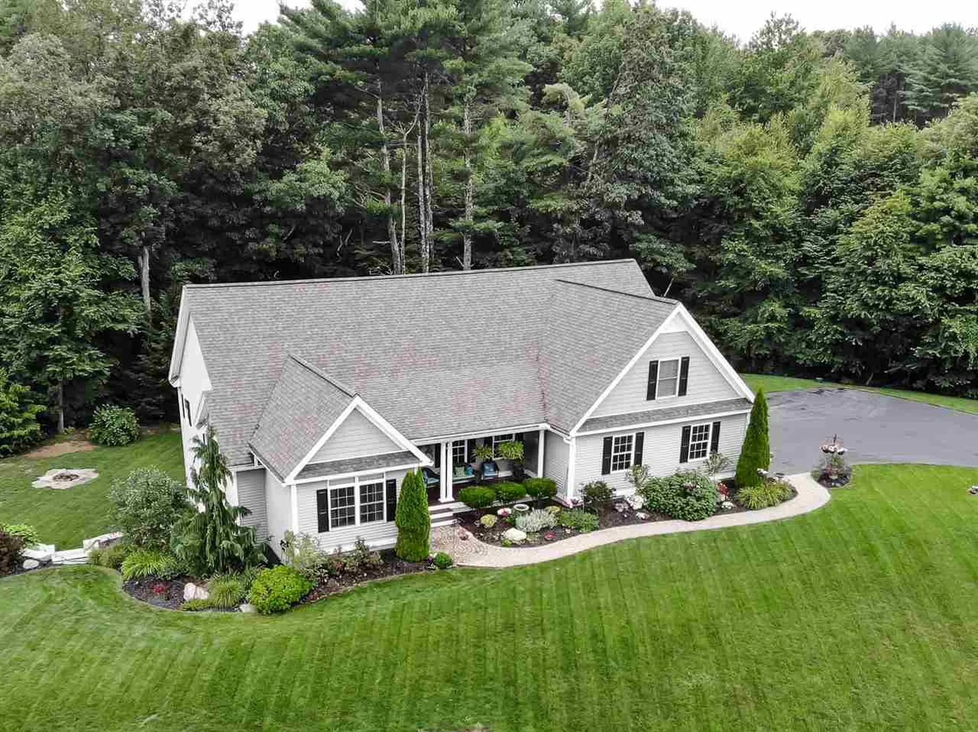 9 Olde Bridge Lane Epping NH 03042