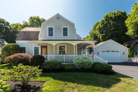 31 Dearborn Avenue Hampton NH 03842