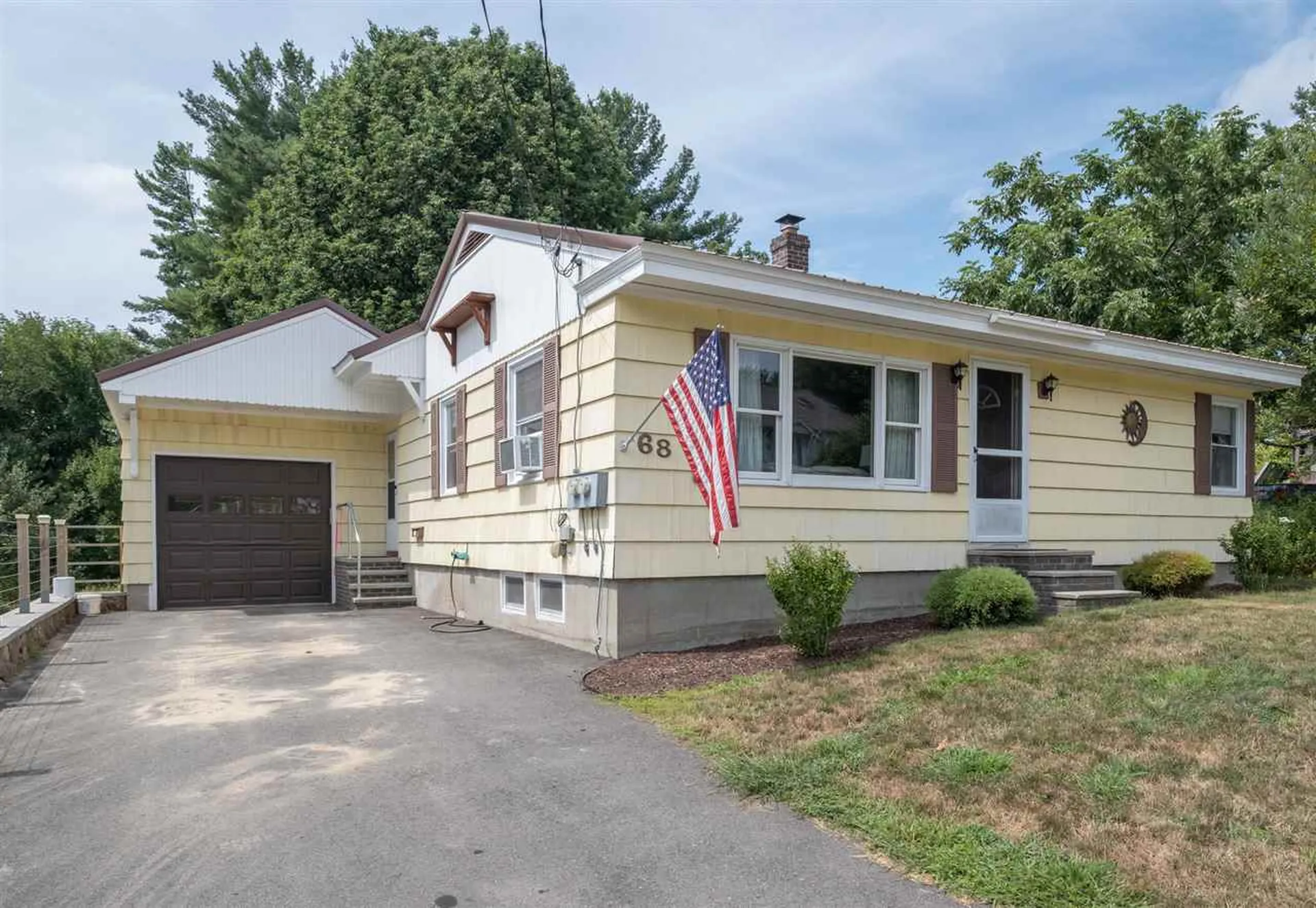 68 Broadway Pembroke NH 03275