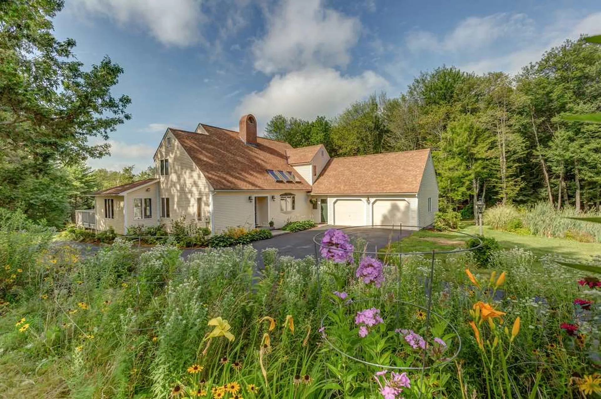 6 Wilkins Road Amherst NH 03031