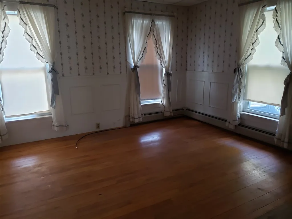 85 Bridge Street Hillsborough NH 03244
