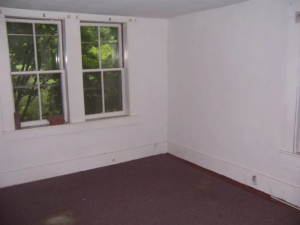 1 Fox Street Plymouth NH 03264