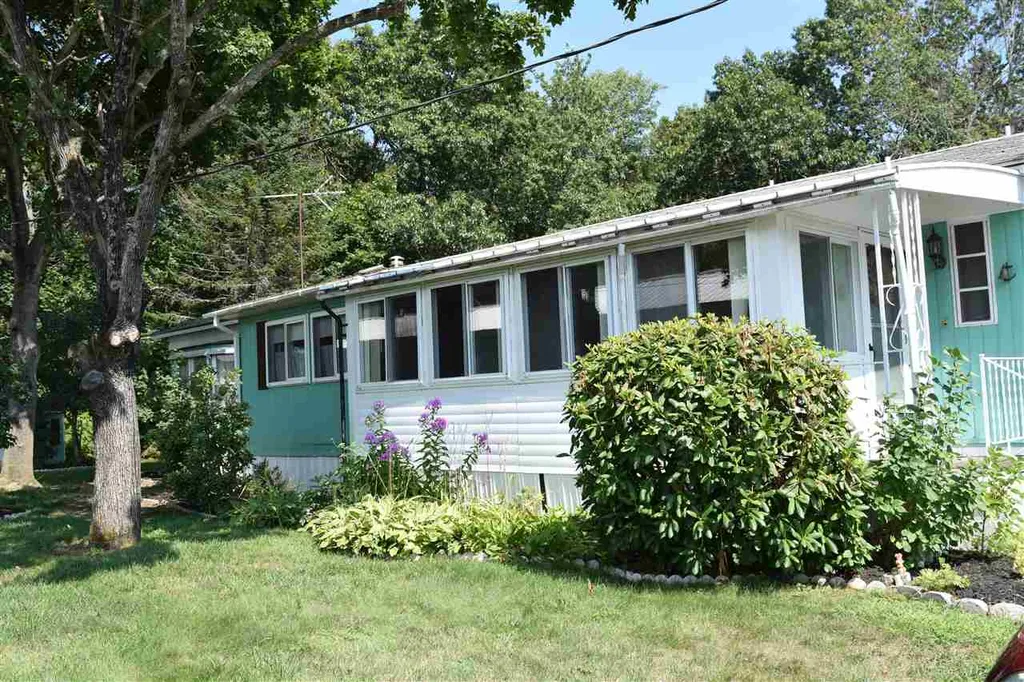 13 Madison Drive Hampstead NH 03841