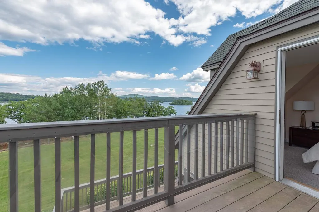 40 Heron Trace Drive Laconia NH 03246