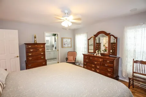 18 Serenity Way Manchester NH 03104