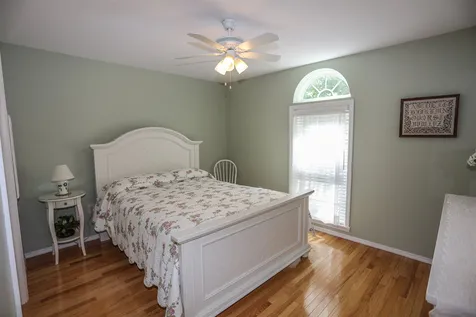 18 Serenity Way Manchester NH 03104
