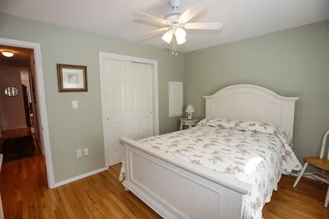 18 Serenity Way Manchester NH 03104