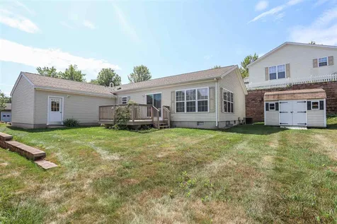18 Serenity Way Manchester NH 03104