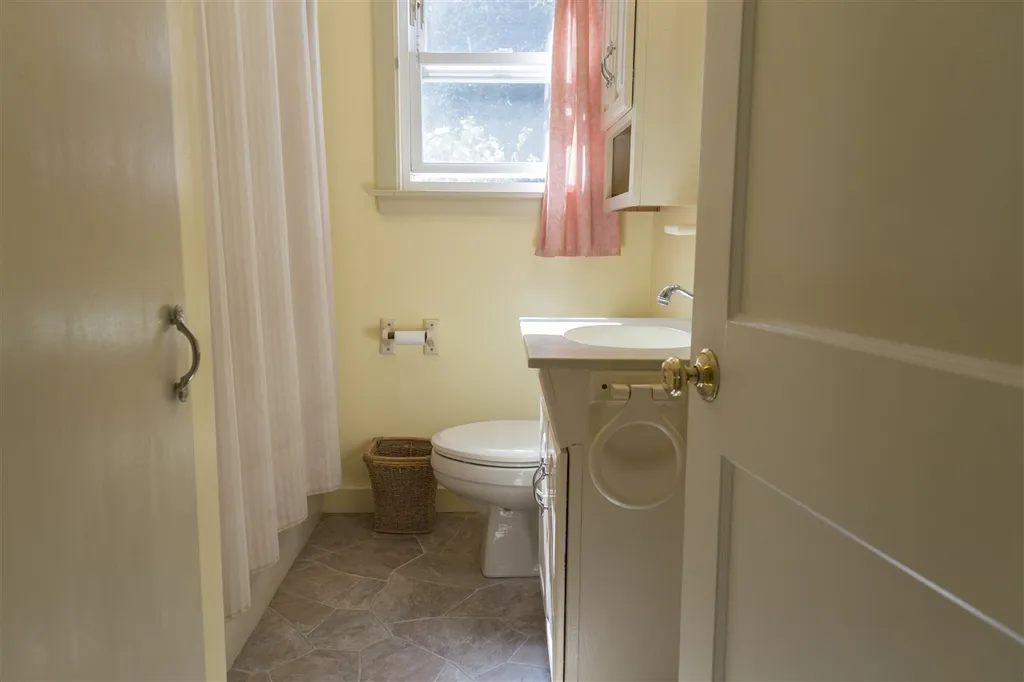 378 Wallis Road Rye NH 03870