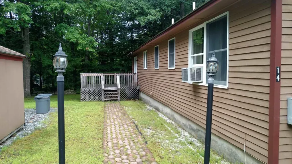 14 Juliet Lane Alton NH 03809