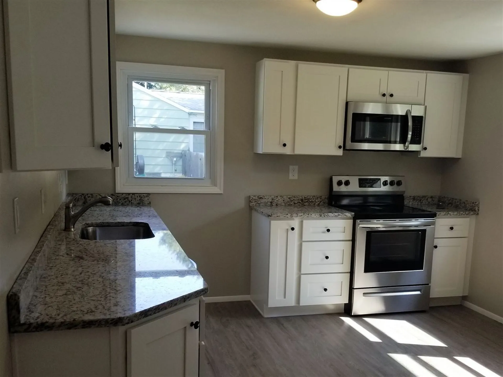 10 Shawnee Lane Dover NH 03820