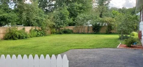 10 Shawnee Lane Dover NH 03820