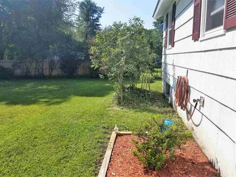 10 Shawnee Lane Dover NH 03820