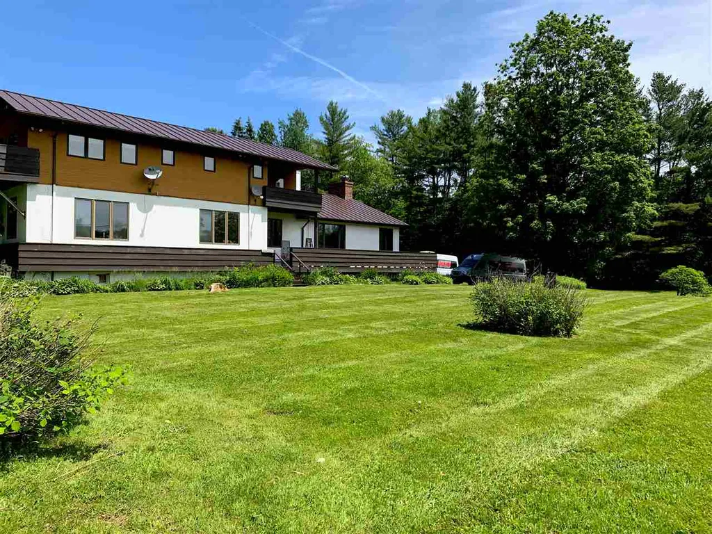 3430 Mountain Road Stowe VT 05672