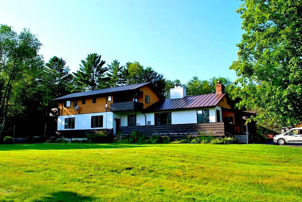 3430 Mountain Road Stowe VT 05672