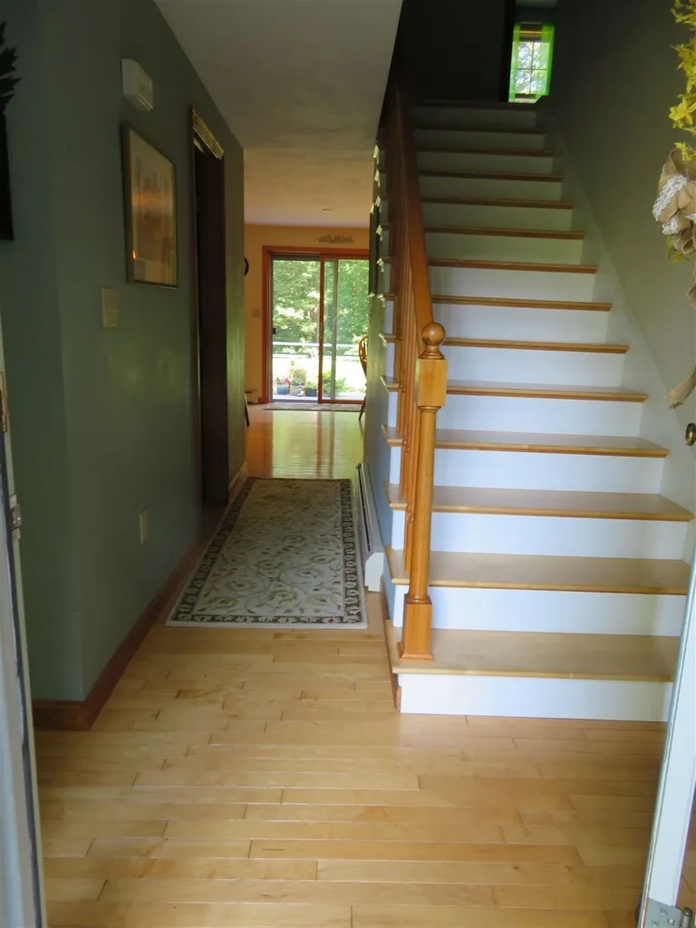 23 Peabody Drive Brentwood NH 03833