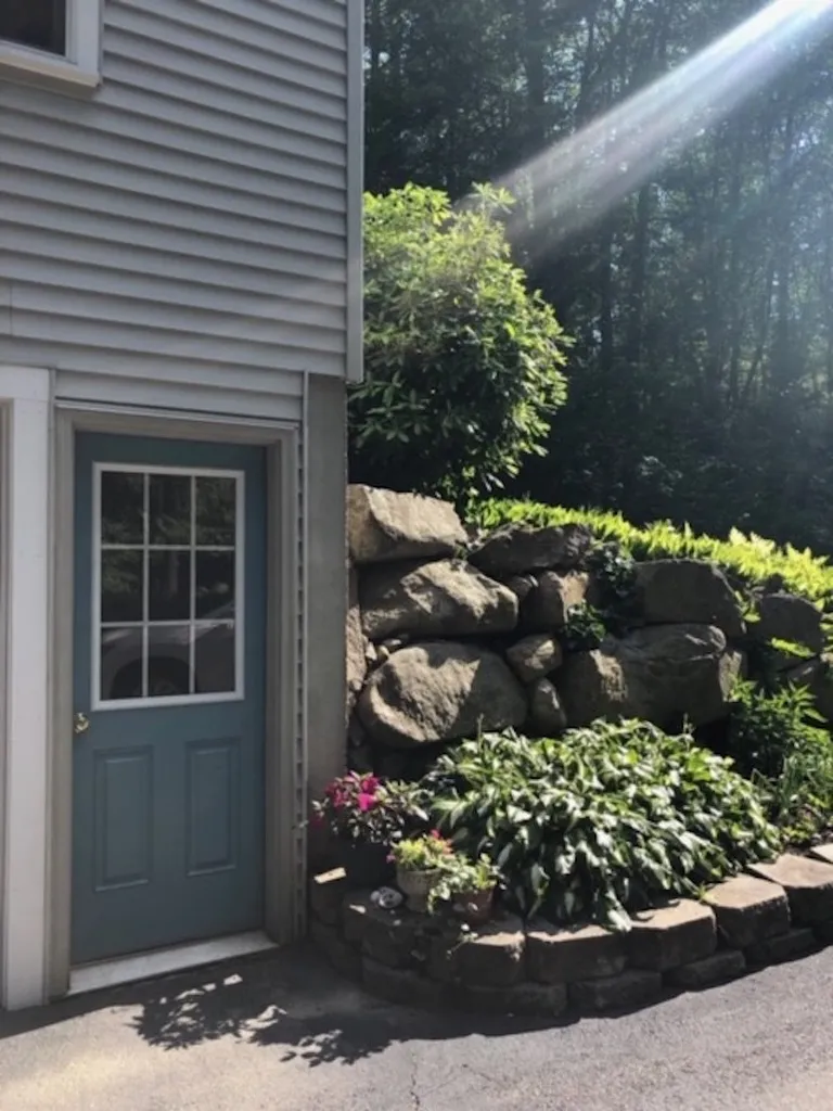 23 Peabody Drive Brentwood NH 03833