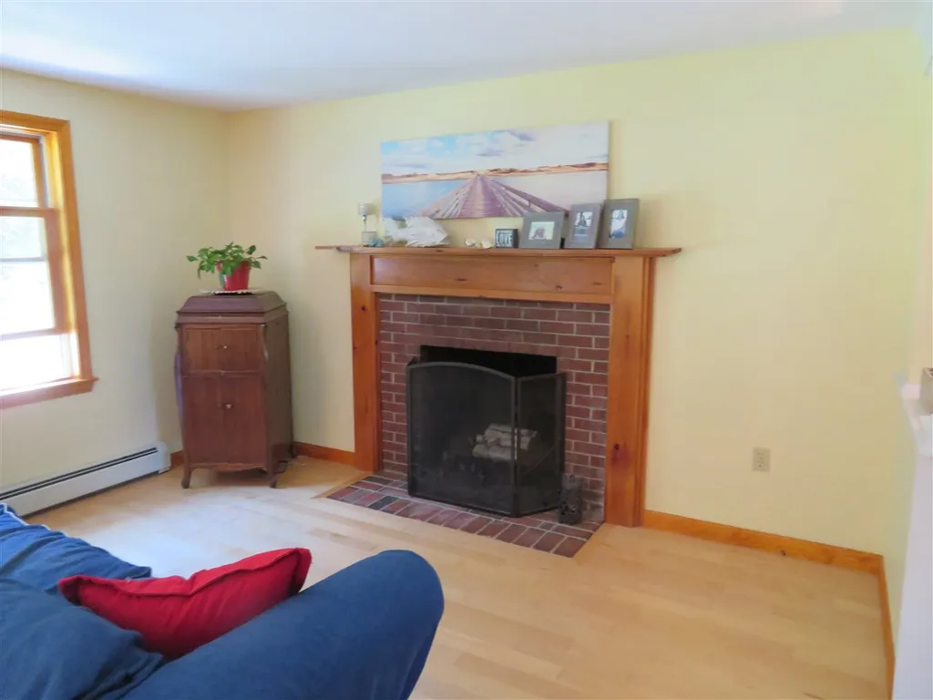 23 Peabody Drive Brentwood NH 03833