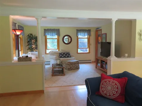 23 Peabody Drive Brentwood NH 03833