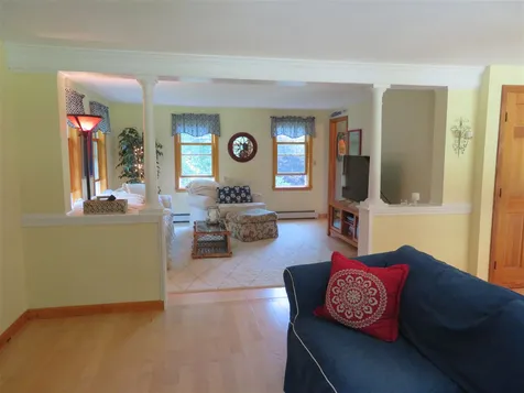23 Peabody Drive Brentwood NH 03833