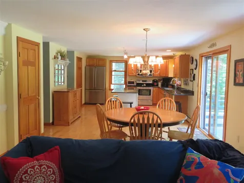 23 Peabody Drive Brentwood NH 03833
