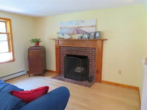 23 Peabody Drive Brentwood NH 03833