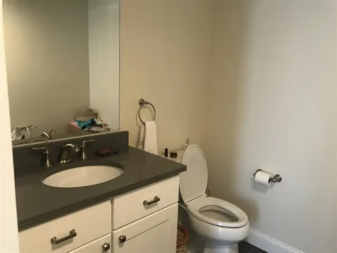 5 Pleasant Street Kittery ME 03904