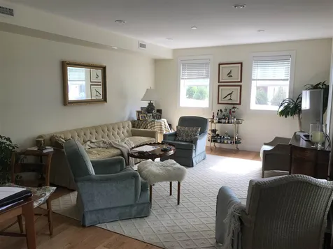 5 Pleasant Street Kittery ME 03904