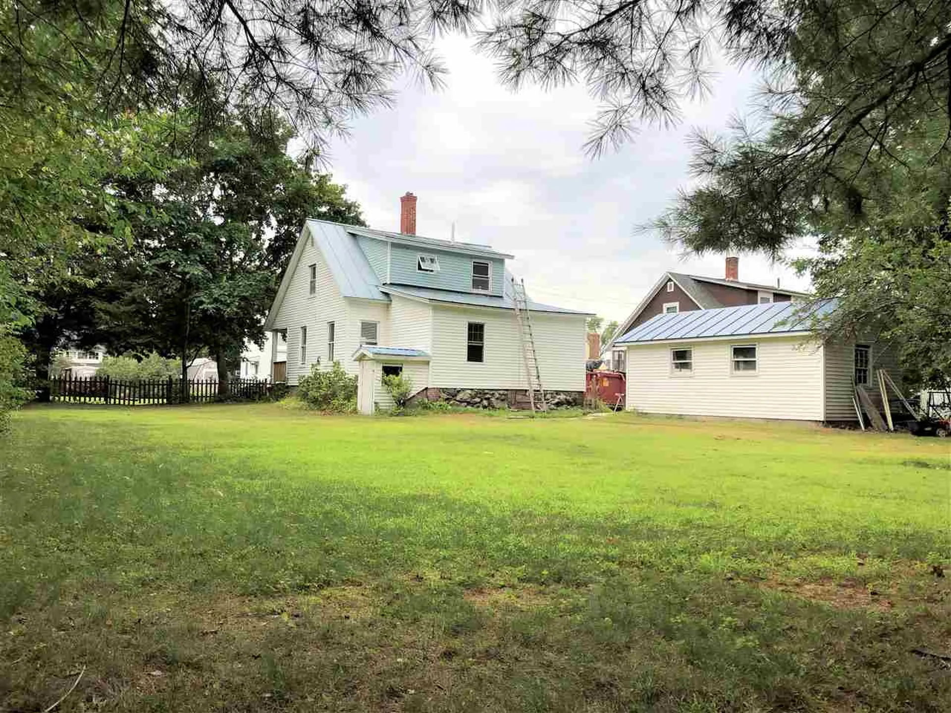 6 Beckwith Avenue Claremont NH 03743