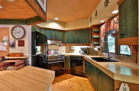 765 Maple Hill Rochester VT 05767