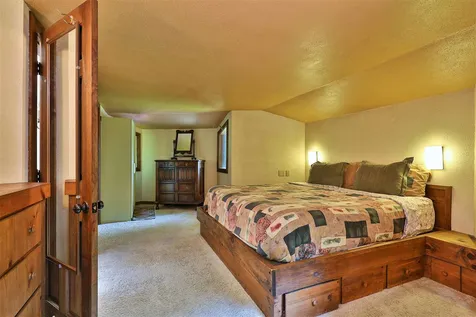765 Maple Hill Rochester VT 05767