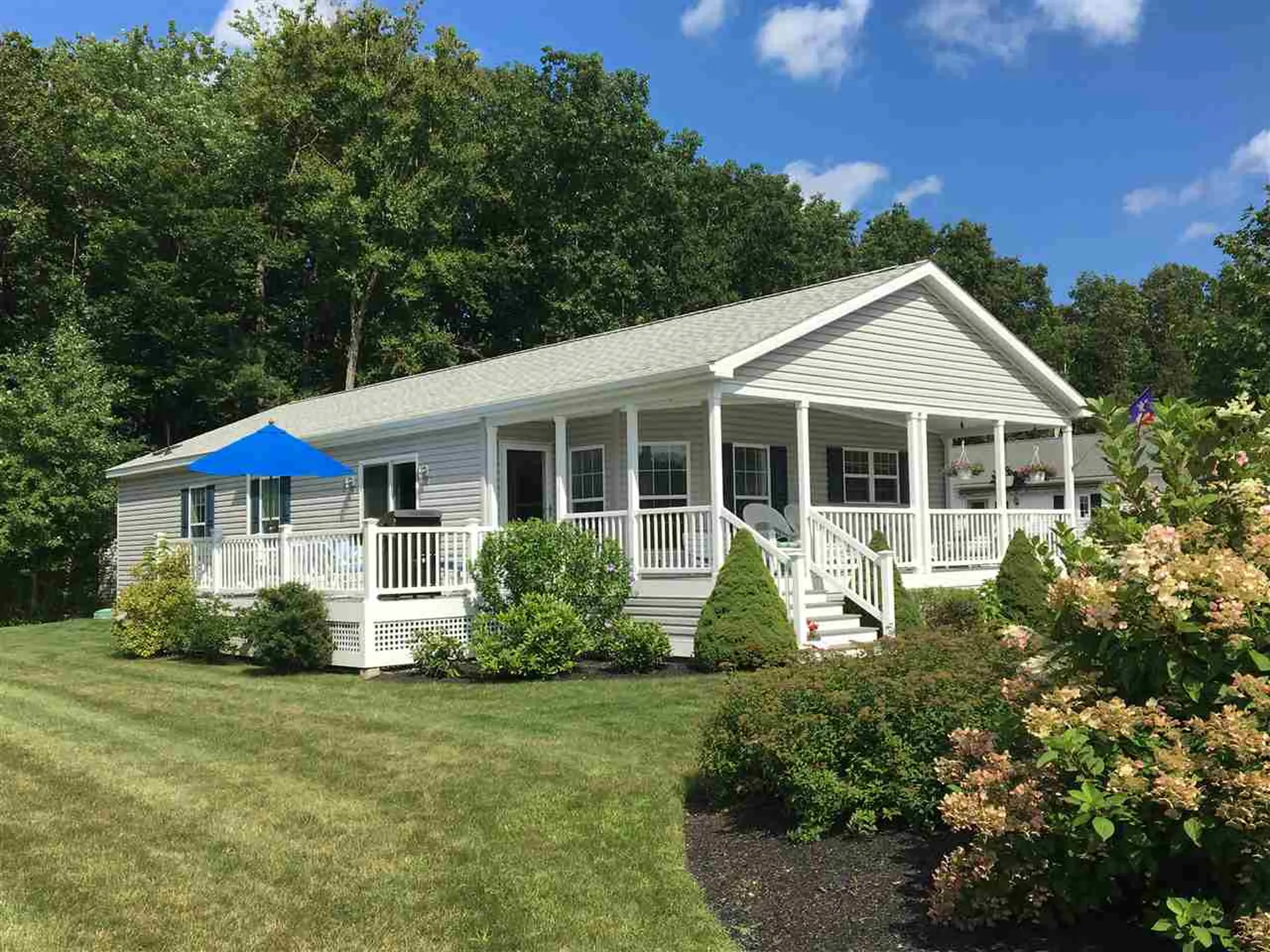 48 Aspen Way North Hampton NH 03862