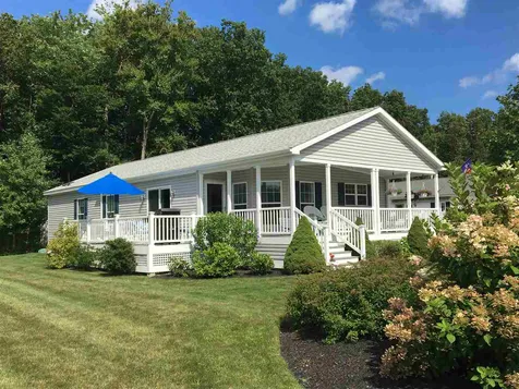 48 Aspen Way North Hampton NH 03862