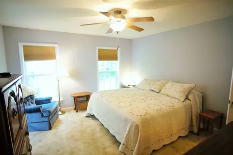 48 Aspen Way North Hampton NH 03862