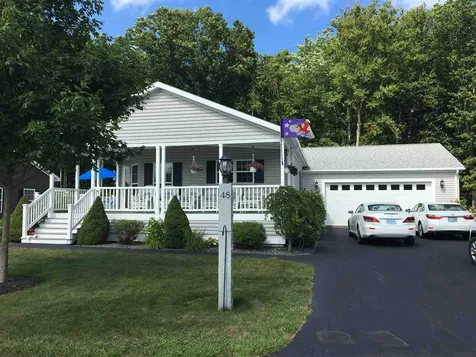 48 Aspen Way North Hampton NH 03862