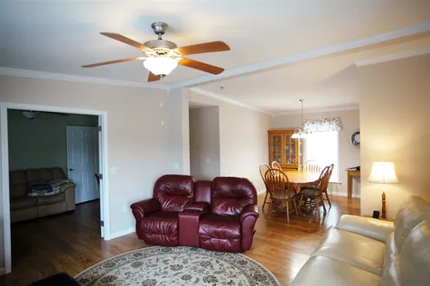 48 Aspen Way North Hampton NH 03862