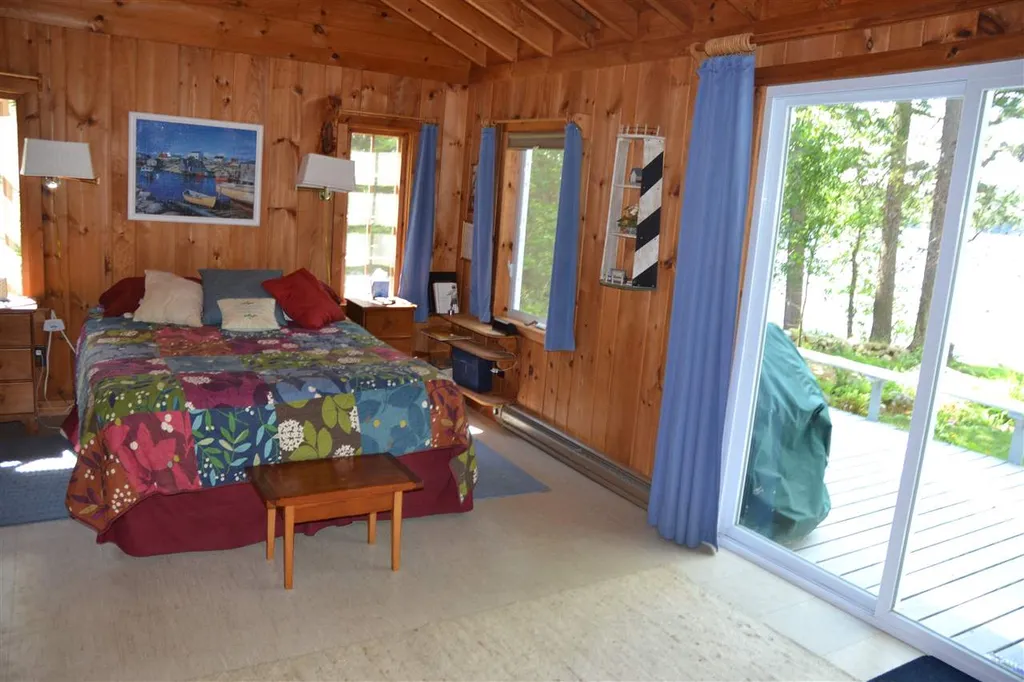 52 Bixby Shores Road Tuftonboro NH 03816