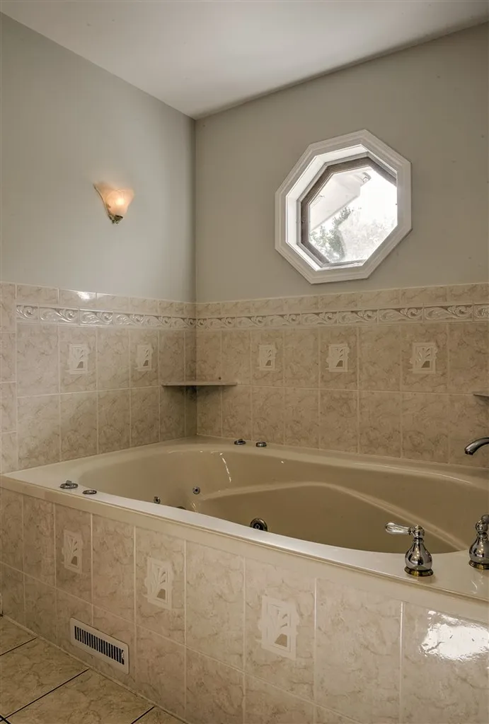 32 Chapman Road Keene NH 03431