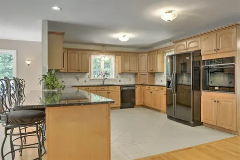 32 Chapman Road Keene NH 03431