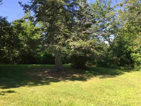334 River Street Chester VT 05143