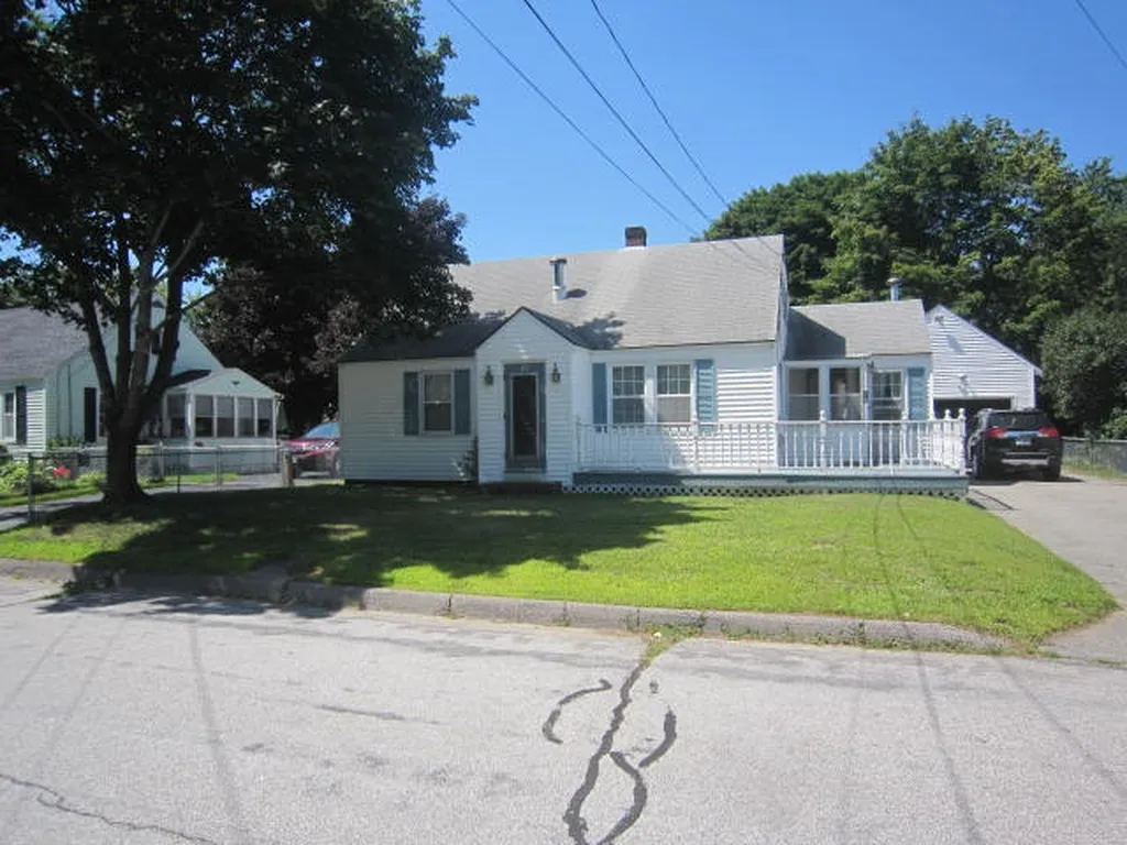15 Davis Street Somersworth NH 03878