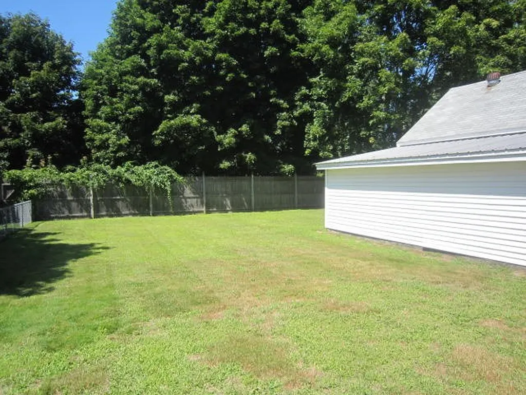 15 Davis Street Somersworth NH 03878