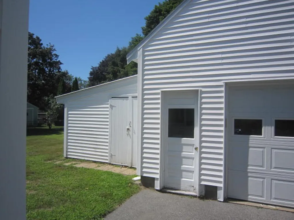 15 Davis Street Somersworth NH 03878