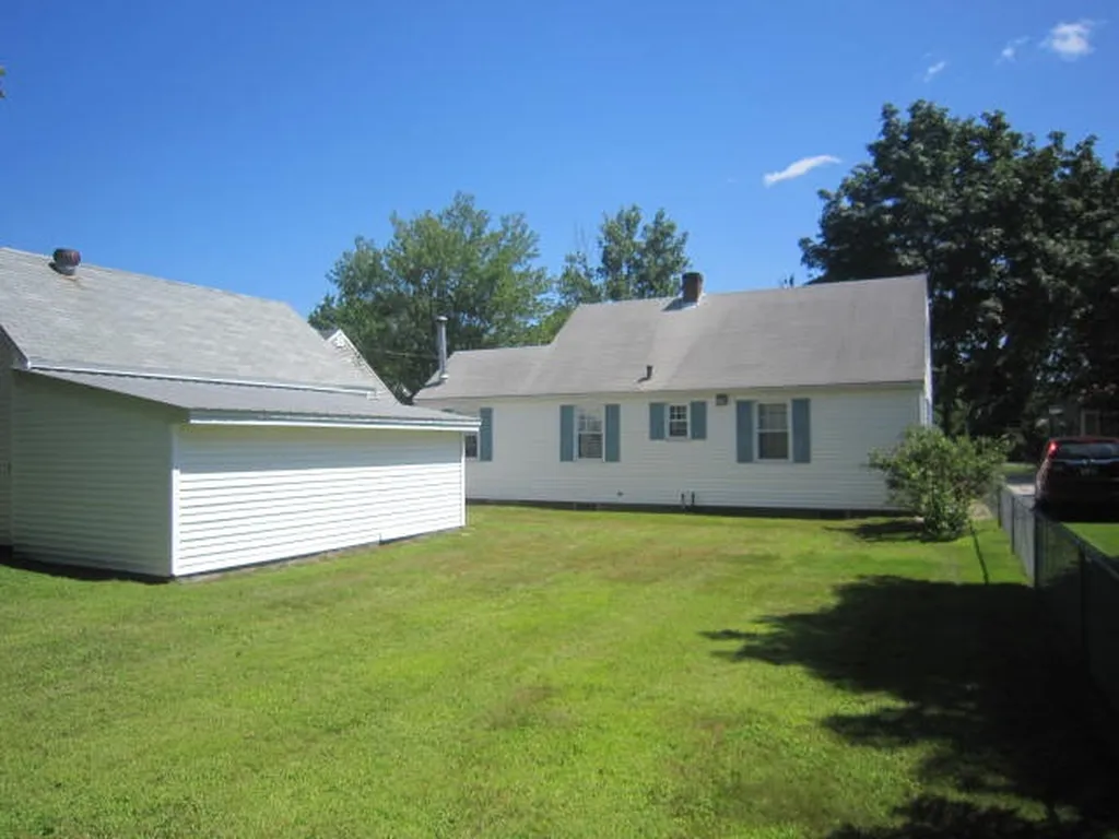 15 Davis Street Somersworth NH 03878