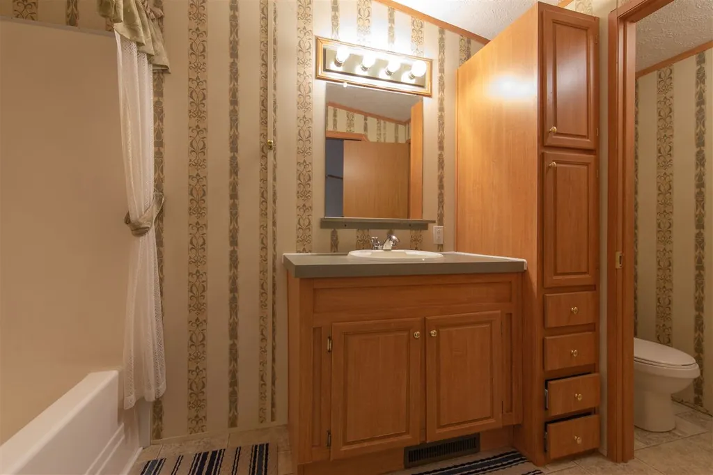 1 Spring Street Loudon NH 03307