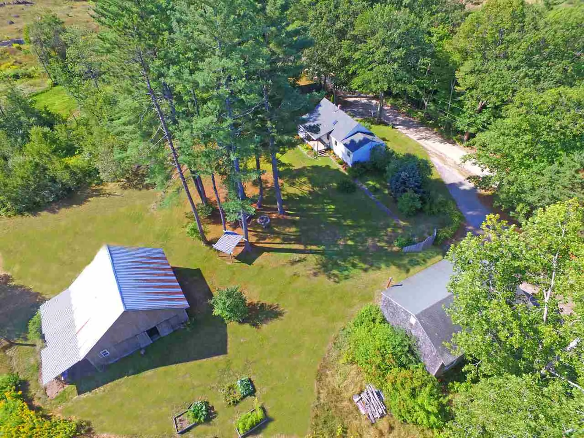 16 Pond Road Deering NH 03244